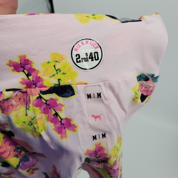 PINK Victoria’s Secret Pink Floral Mini Skirt Size M - Picture 5 of 10